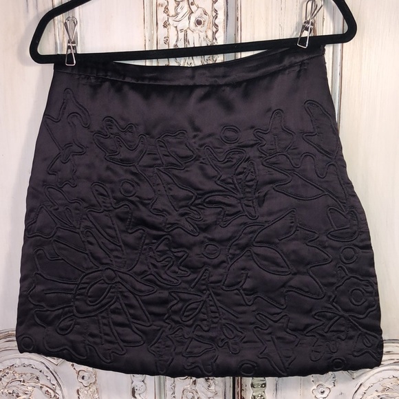 TOPSHOP Padded and Quilted Deep Purple Mini Skirt Size 6 - Picture 5 of 9
